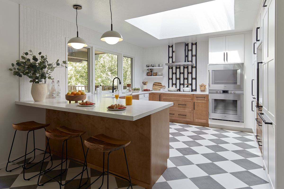 A Los Altos Hills remodel by Kanika Design